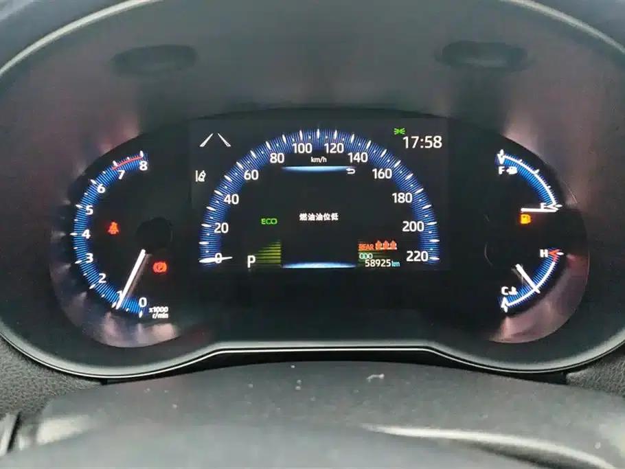 Toyota C-HR 2023 2.0L Luxury Edition — миниатюра 14