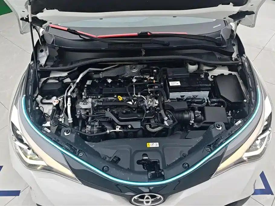 Toyota C-HR 2023 2.0L Luxury Edition — миниатюра 10
