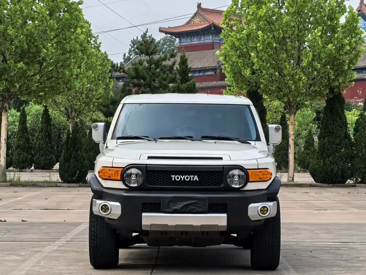 2020 FJ Cruiser 4.0L Automatic — миниатюра 2