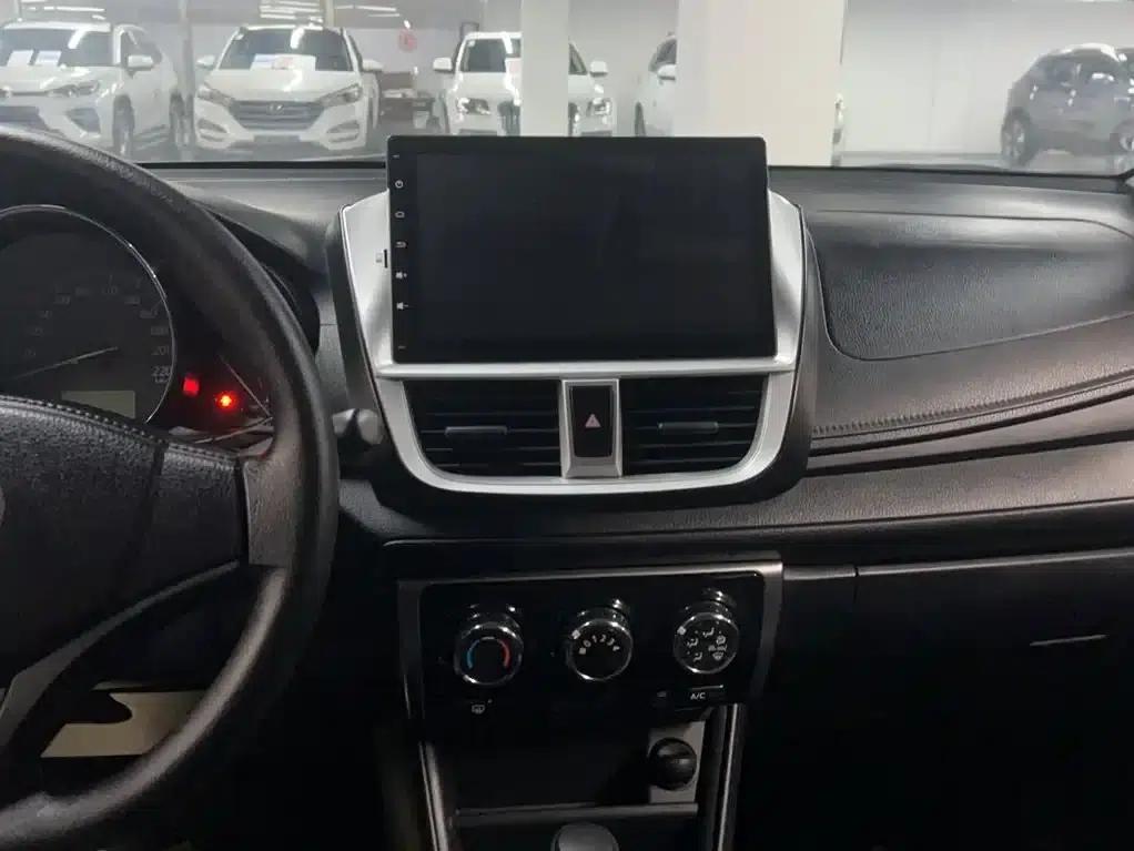 YARiS L 2017 1.5E CVT Dynamic Edition — миниатюра 7