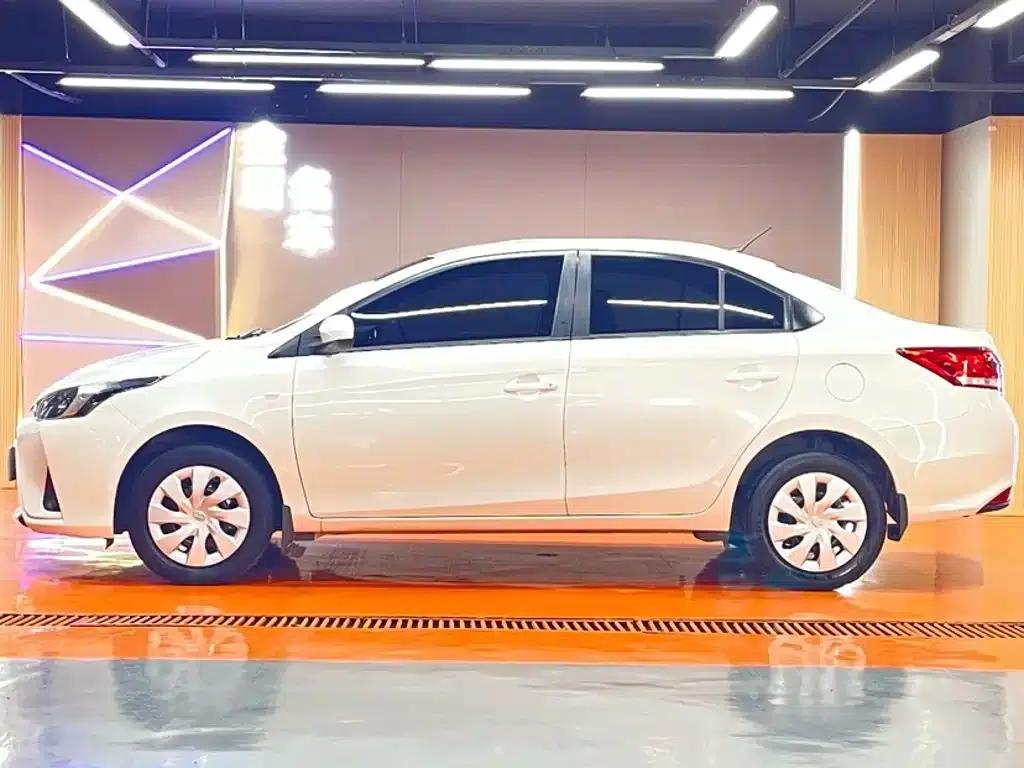 YARiS L 2017 1.5E CVT Dynamic Edition — миниатюра 8