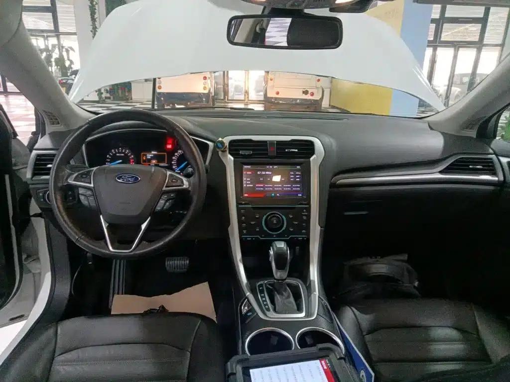 2013 Ford Mondeo 1.5L GTDi180 Fashion Edition — миниатюра 10