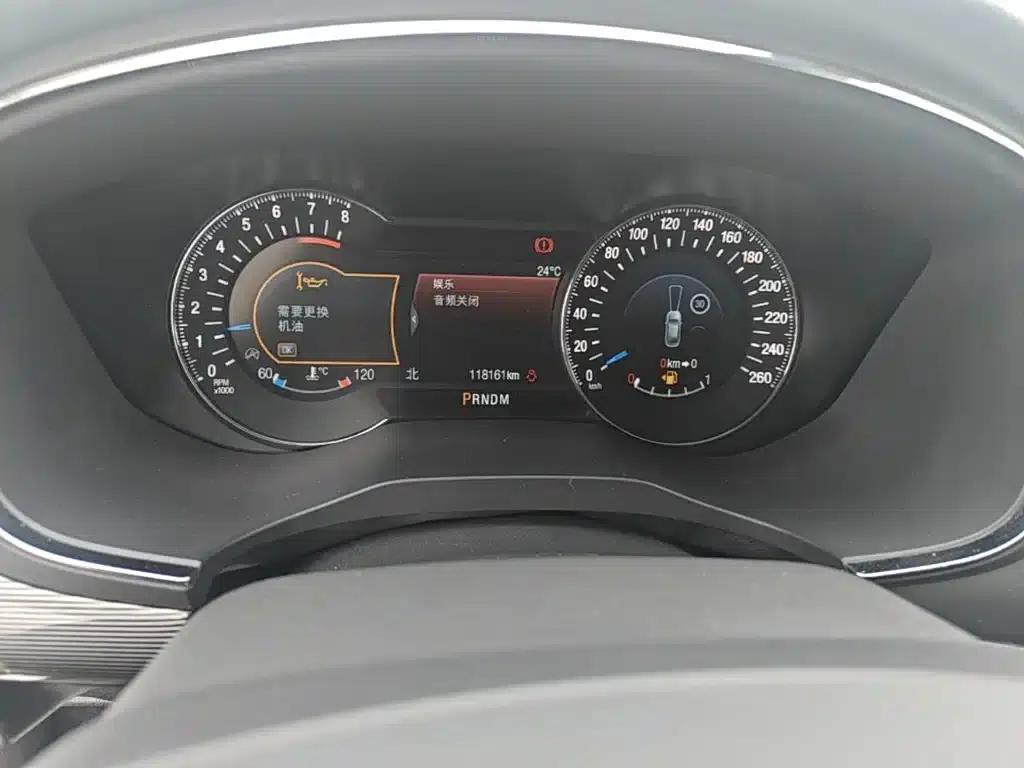 2019 Taurus EcoBoost 245 Premium Edition — миниатюра 12