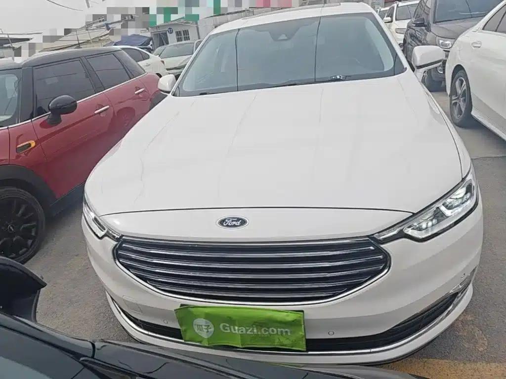 2019 Taurus EcoBoost 245 Premium Edition — миниатюра 3