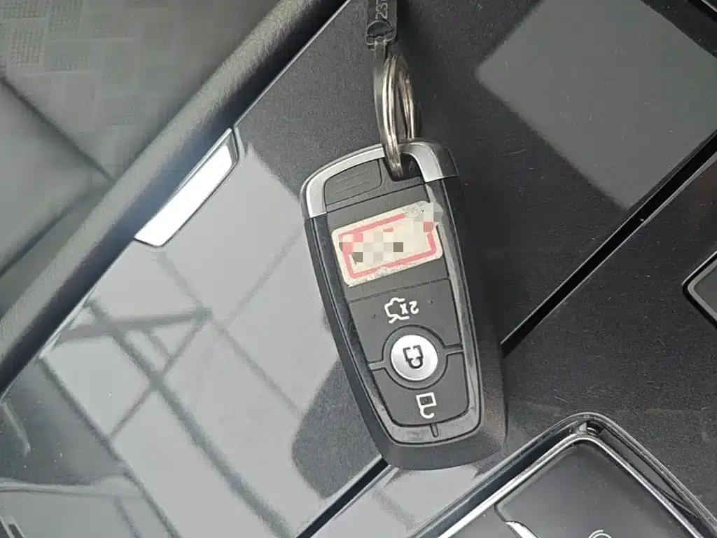 2019 Taurus EcoBoost 245 Premium Edition — миниатюра 9