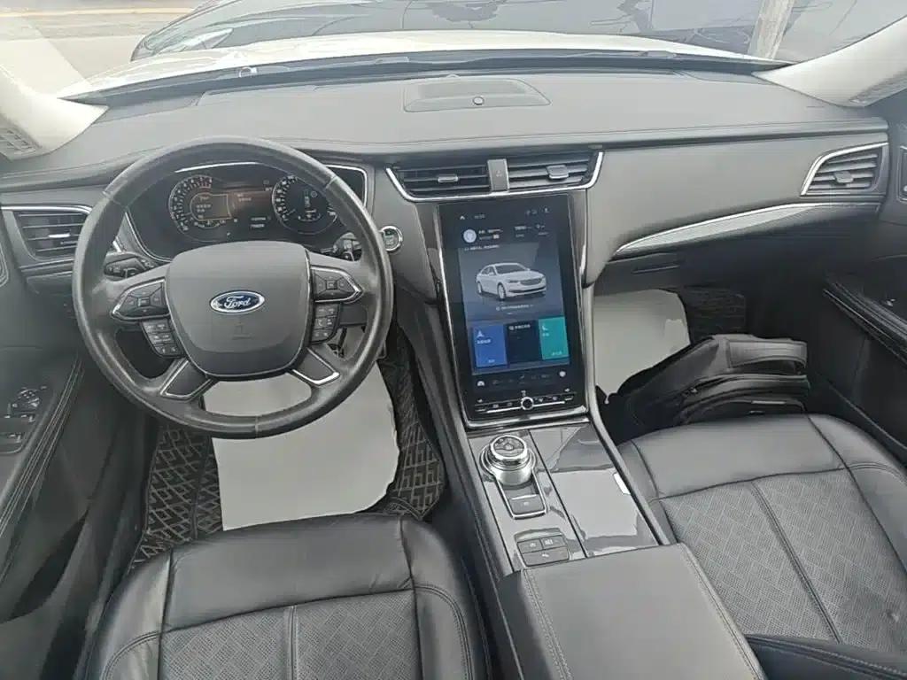 2019 Taurus EcoBoost 245 Premium Edition — миниатюра 10