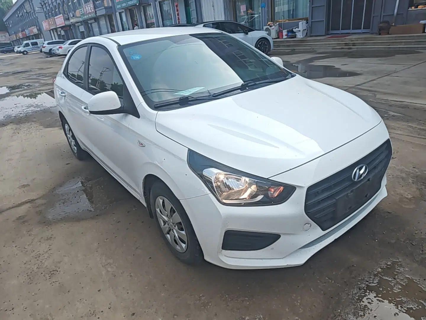 Hyundai Verna (older generation) 2017 1.4L Manual Refreshed Version China V Standard — миниатюра 3