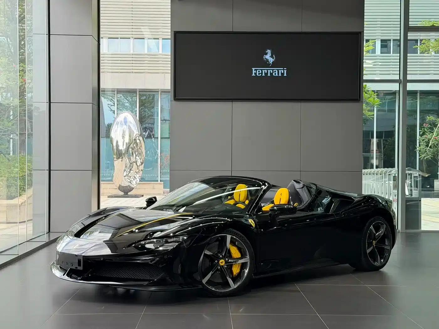 SF90 2021 3.9T V8 Spider — миниатюра 1