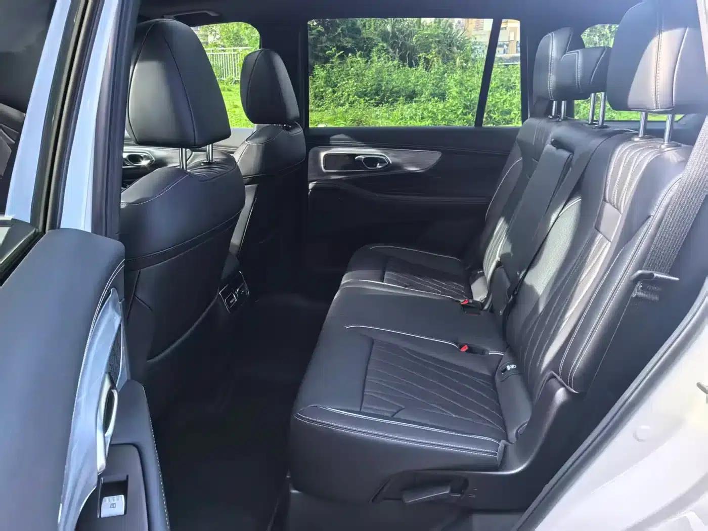 Trumpchi GS8 2025 Navigator Series 2.0TGDI 2WD Luxury 5-Seater — миниатюра 15