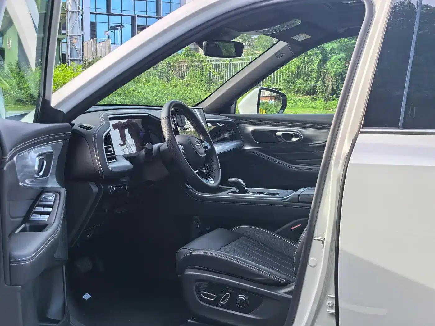 Trumpchi GS8 2025 Navigator Series 2.0TGDI 2WD Luxury 5-Seater — миниатюра 17