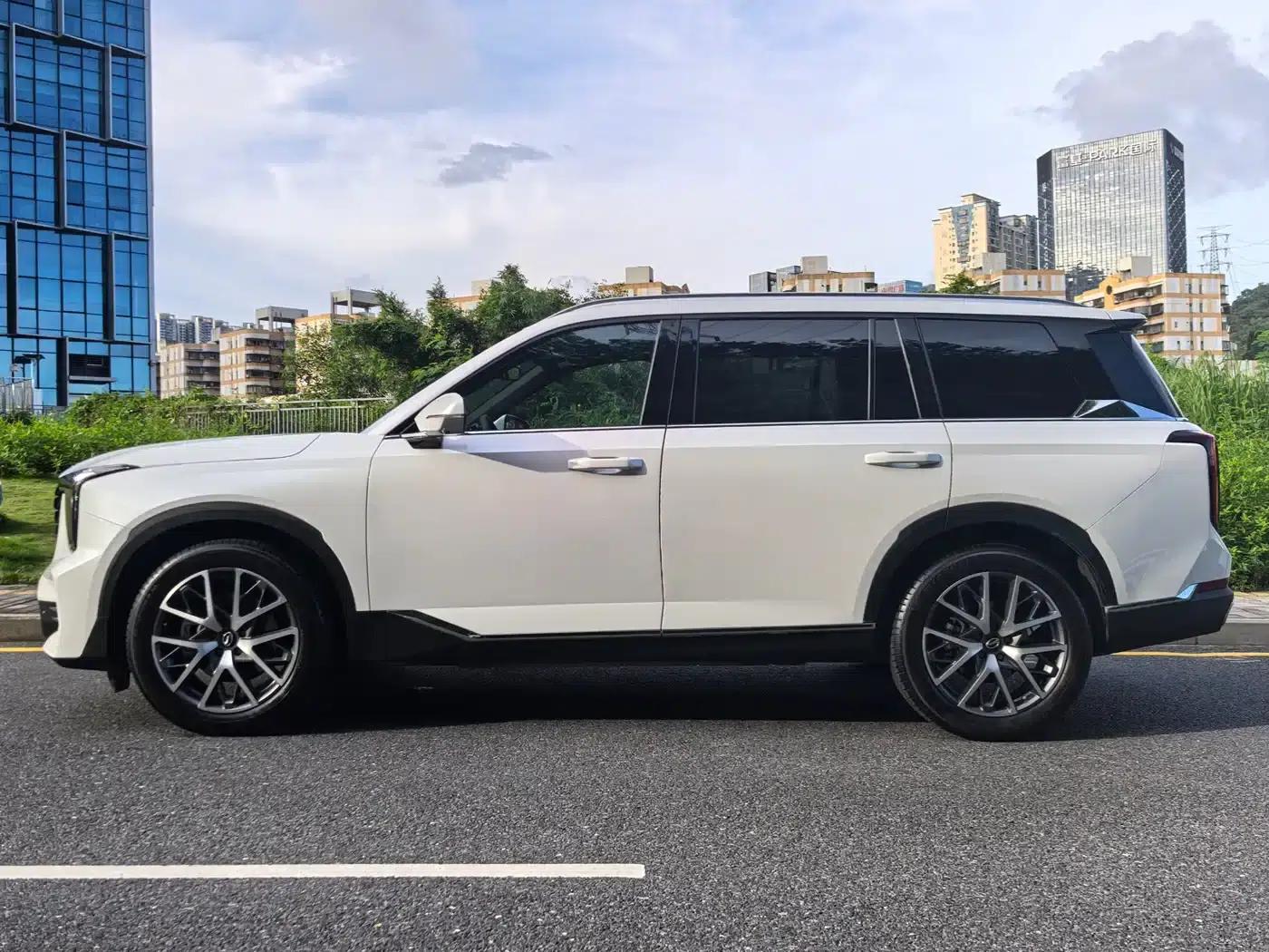 Trumpchi GS8 2025 Navigator Series 2.0TGDI 2WD Luxury 5-Seater — миниатюра 3