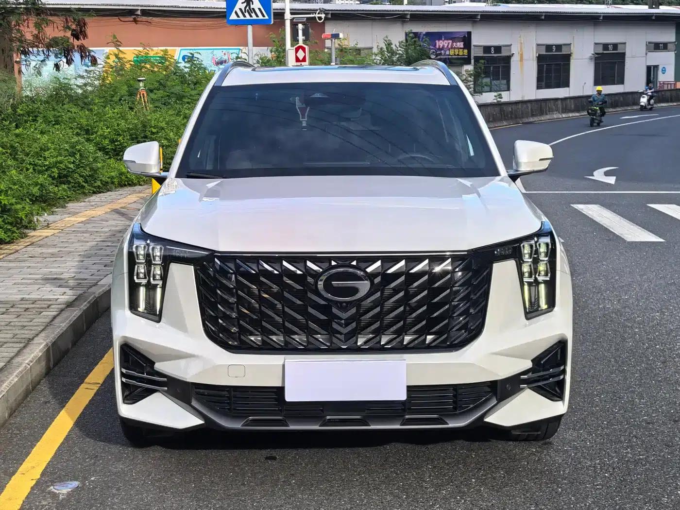 Trumpchi GS8 2025 Navigator Series 2.0TGDI 2WD Luxury 5-Seater — миниатюра 4