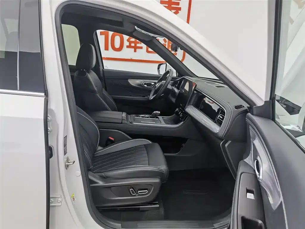 Trumpchi GS8 2025 Navigator Series 2.0TGDI 2WD Luxury 5-Seater — миниатюра 23