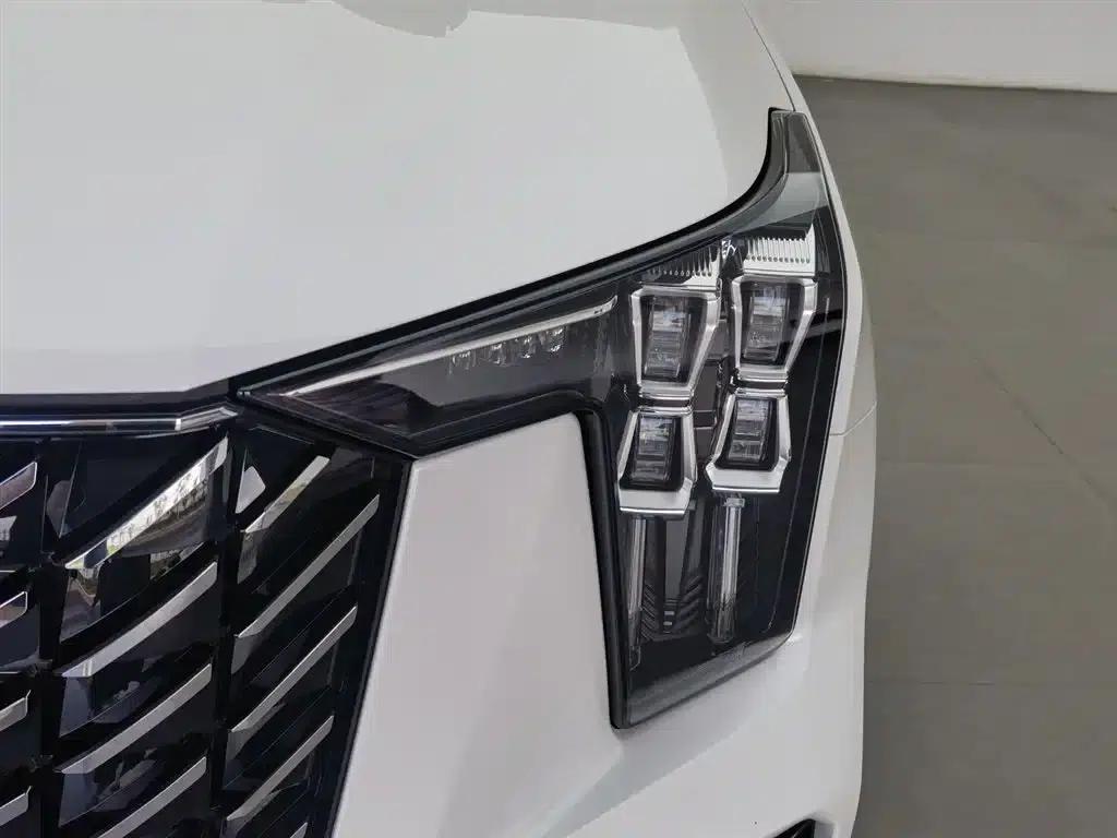 Trumpchi GS8 2025 Navigator Series 2.0TGDI 2WD Luxury 5-Seater — миниатюра 7