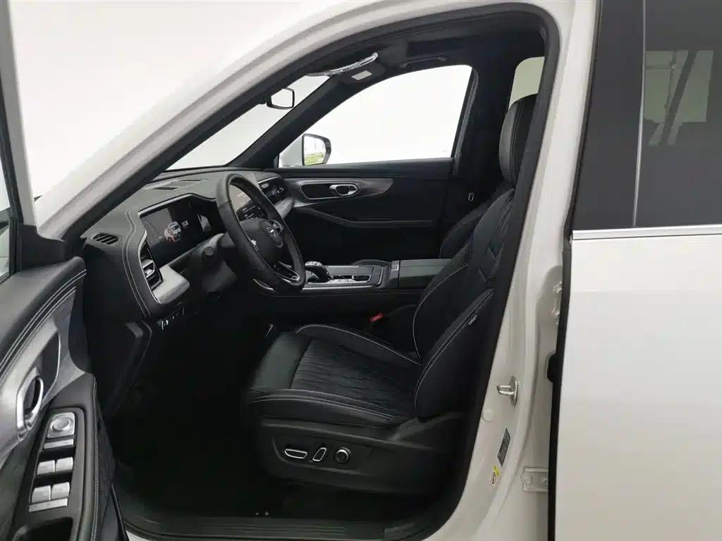 Trumpchi GS8 2025 Navigator Series 2.0TGDI 2WD Luxury 5-Seater — миниатюра 10