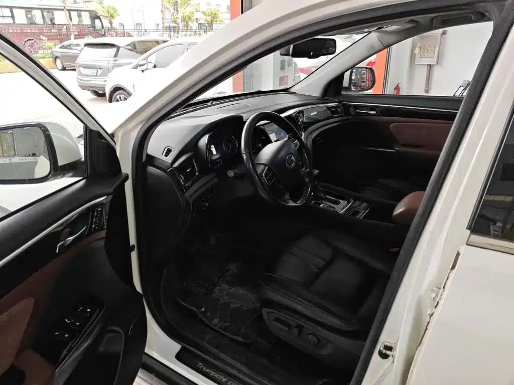 Trumpchi GS8 2017 320T 2WD Luxury Intelligent Connected Edition (7-seater) — миниатюра 10