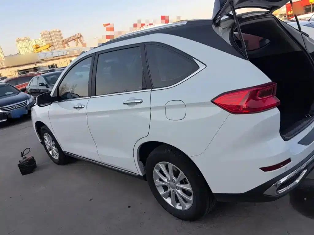 Haval M6 2021 PLUS 1.5T DCT Luxury Intelligent Connectivity Edition — миниатюра 4