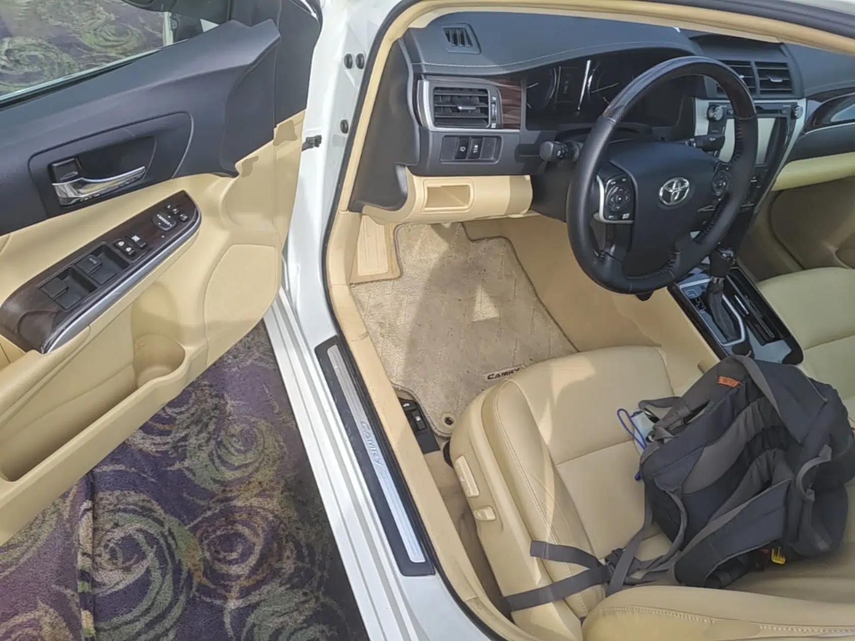 Toyota Camry 2016 Dual-Engine 2.5 HG 10th Anniversary Deluxe Navigation Edition — миниатюра 18