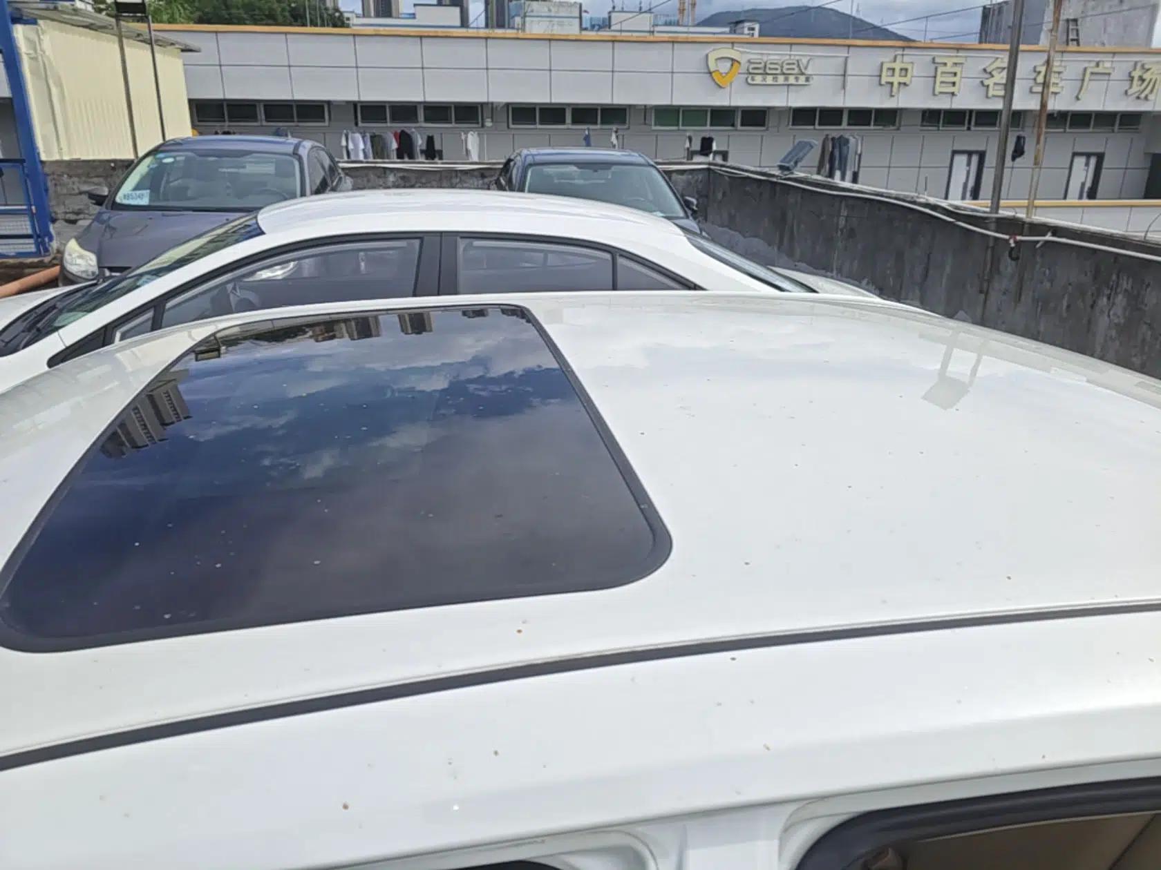 Toyota Camry 2016 Dual-Engine 2.5 HG 10th Anniversary Deluxe Navigation Edition — миниатюра 7