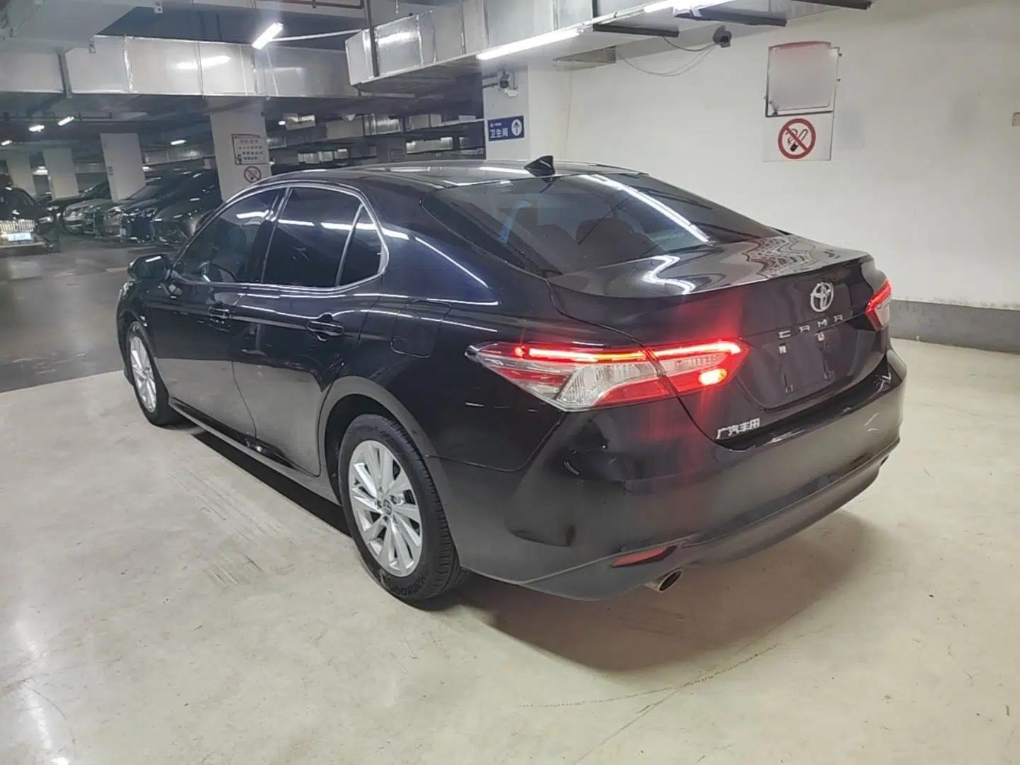Toyota Camry 2023 2.0GVP Premier Edition — миниатюра 4