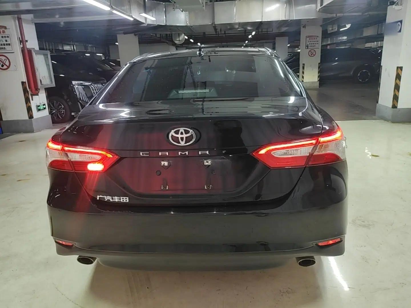 Toyota Camry 2023 2.0GVP Premier Edition — миниатюра 5