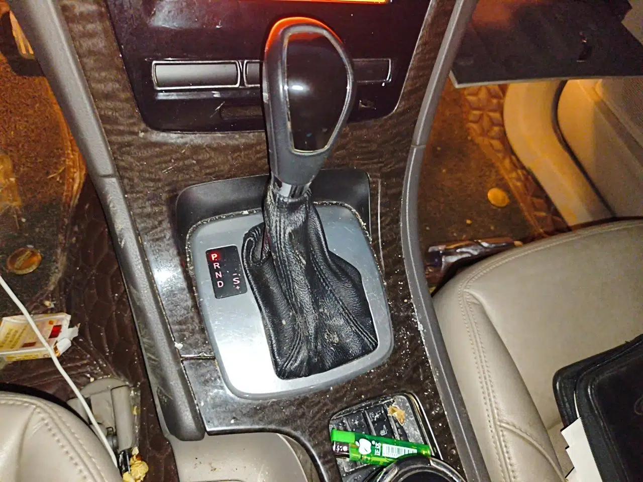 Ford Mondeo 2011 2.3L Luxury Model — миниатюра 14