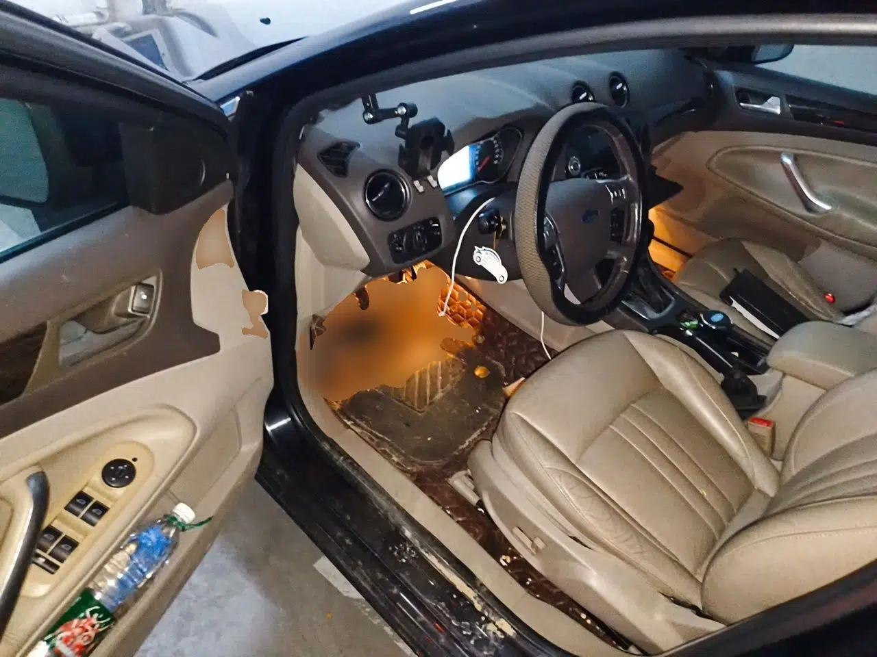 Ford Mondeo 2011 2.3L Luxury Model — миниатюра 16