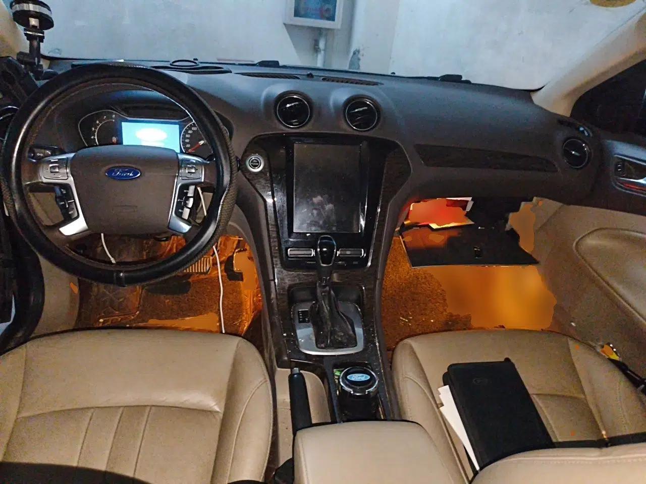 Ford Mondeo 2011 2.3L Luxury Model — миниатюра 9