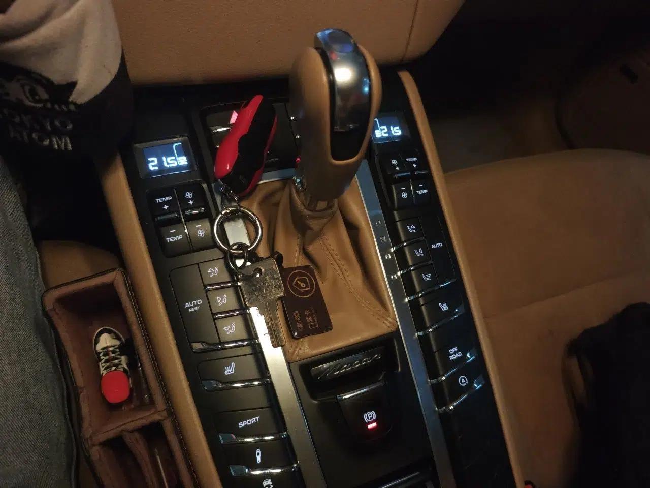 Porsche Macan 2014 Macan 2.0T — миниатюра 14