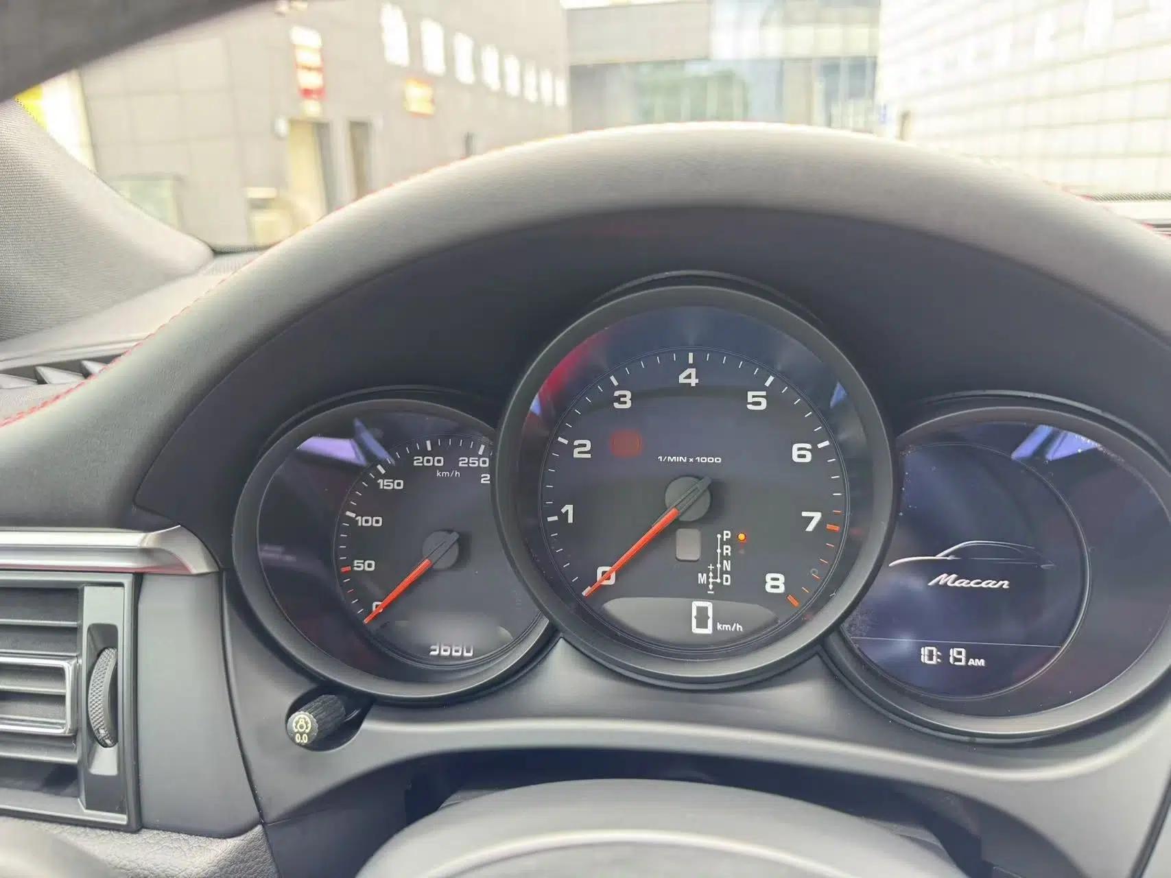 Porsche Macan 2018 Macan 2.0T — миниатюра 14