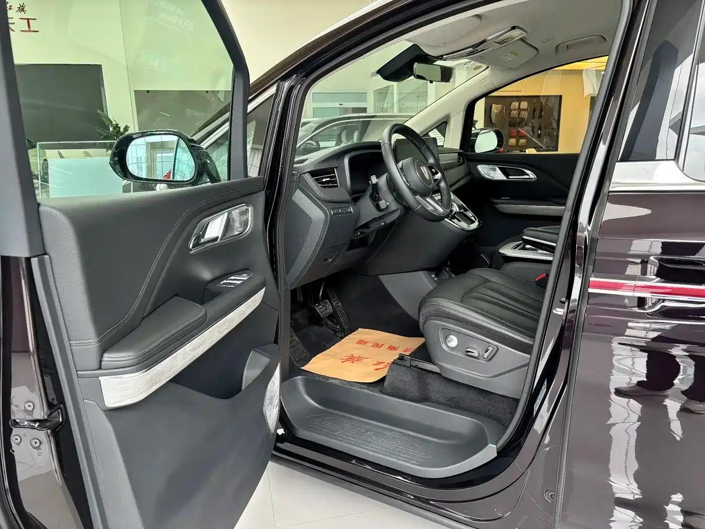Hongqi HQ9 2024 2.0T Business Edition — миниатюра 3