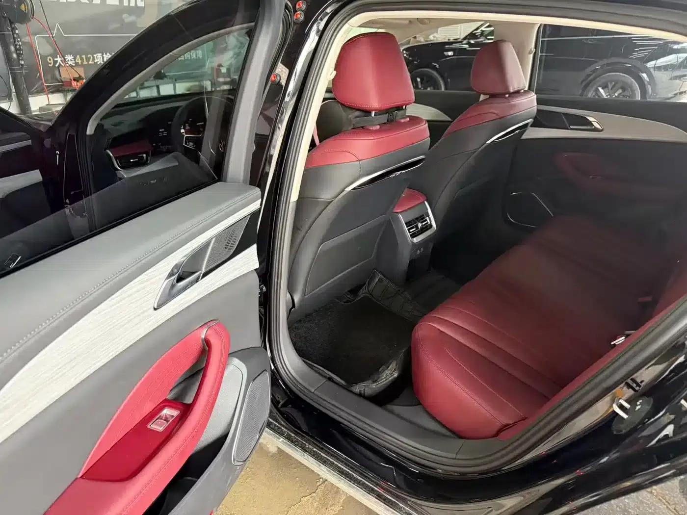 Hongqi H5 PHEV 2025 130 Super Hybrid Edition — миниатюра 5