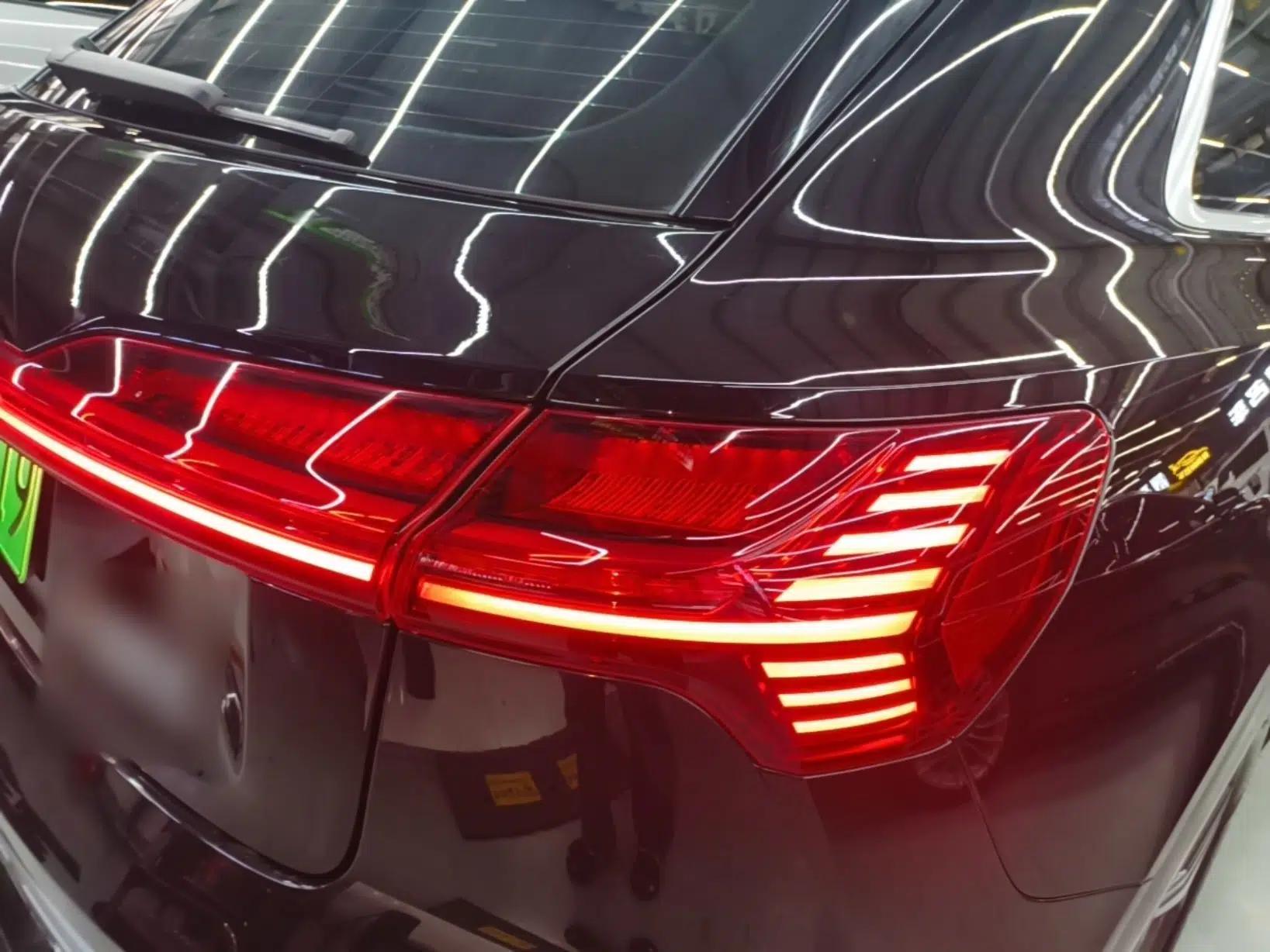 Audi e-tron 2021 50 quattro Prestige Edition — миниатюра 9