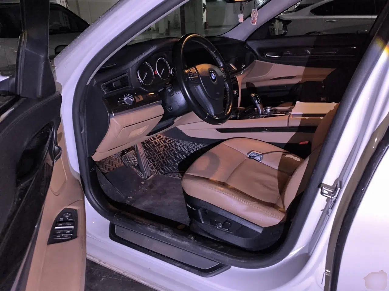BMW 7 Series 2009 740Li Leading Model — миниатюра 16
