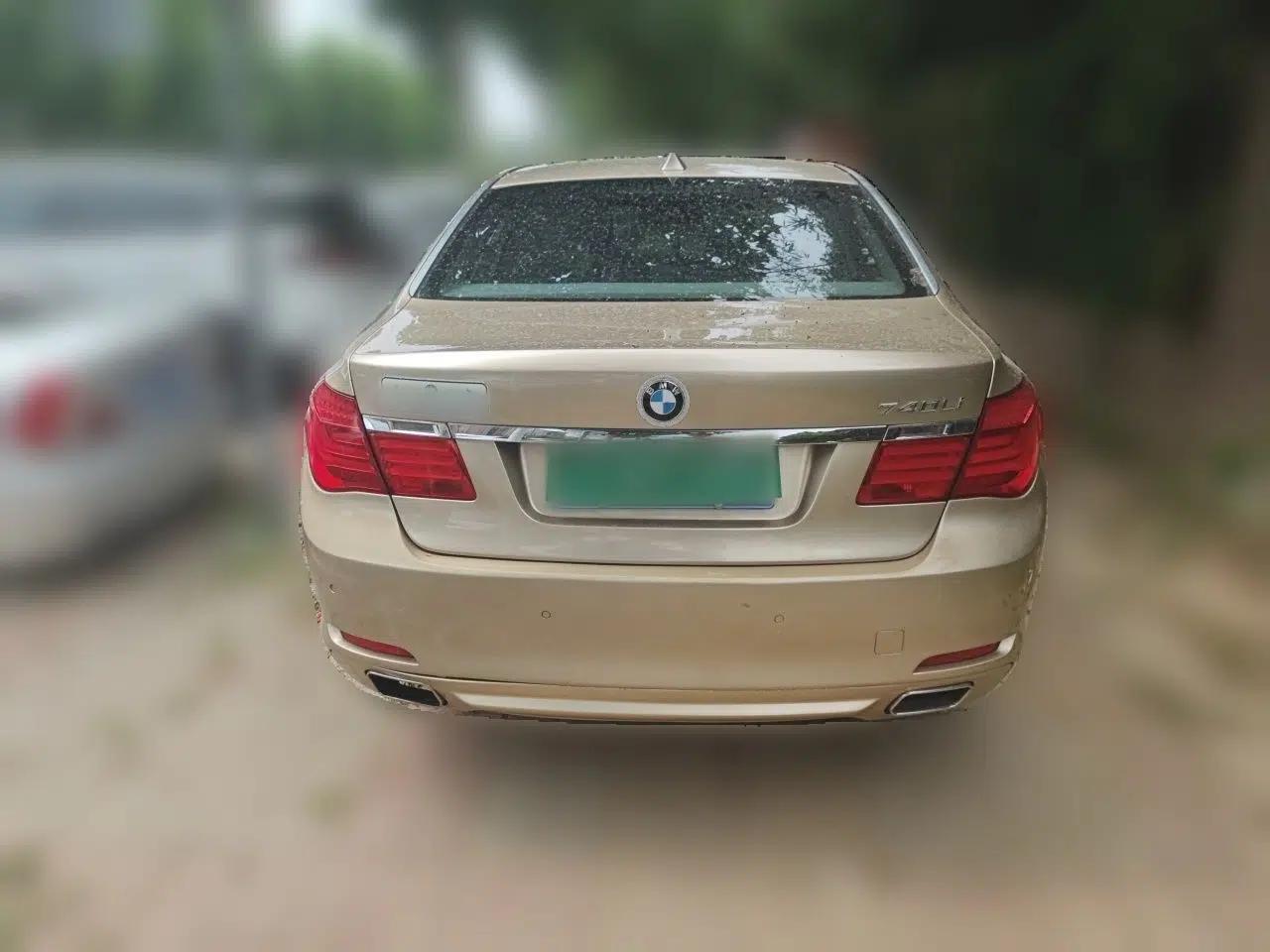 BMW 7 Series 2009 730Li Luxury Model — миниатюра 5