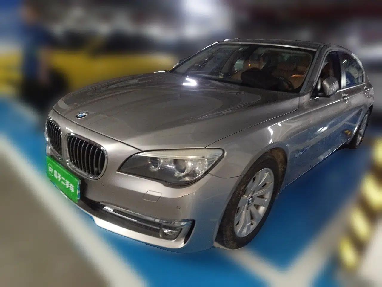 BMW 7 Series 2013 730Li Leading Model — миниатюра 1