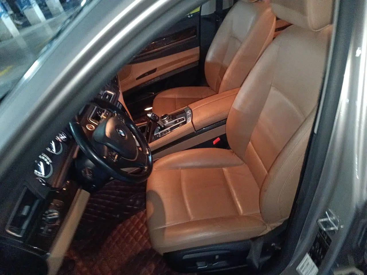 BMW 7 Series 2013 730Li Leading Model — миниатюра 15