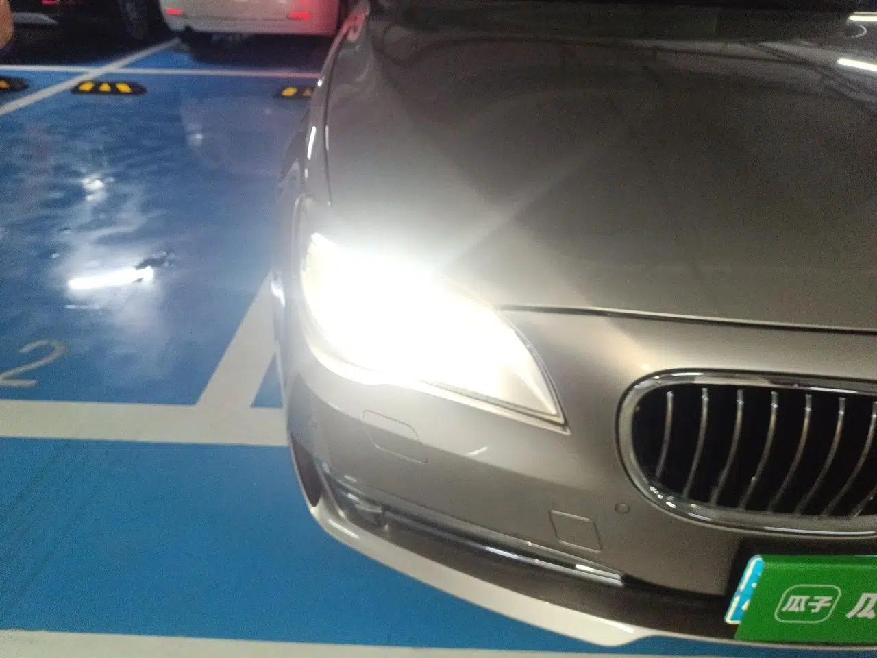 BMW 7 Series 2013 730Li Leading Model — миниатюра 7