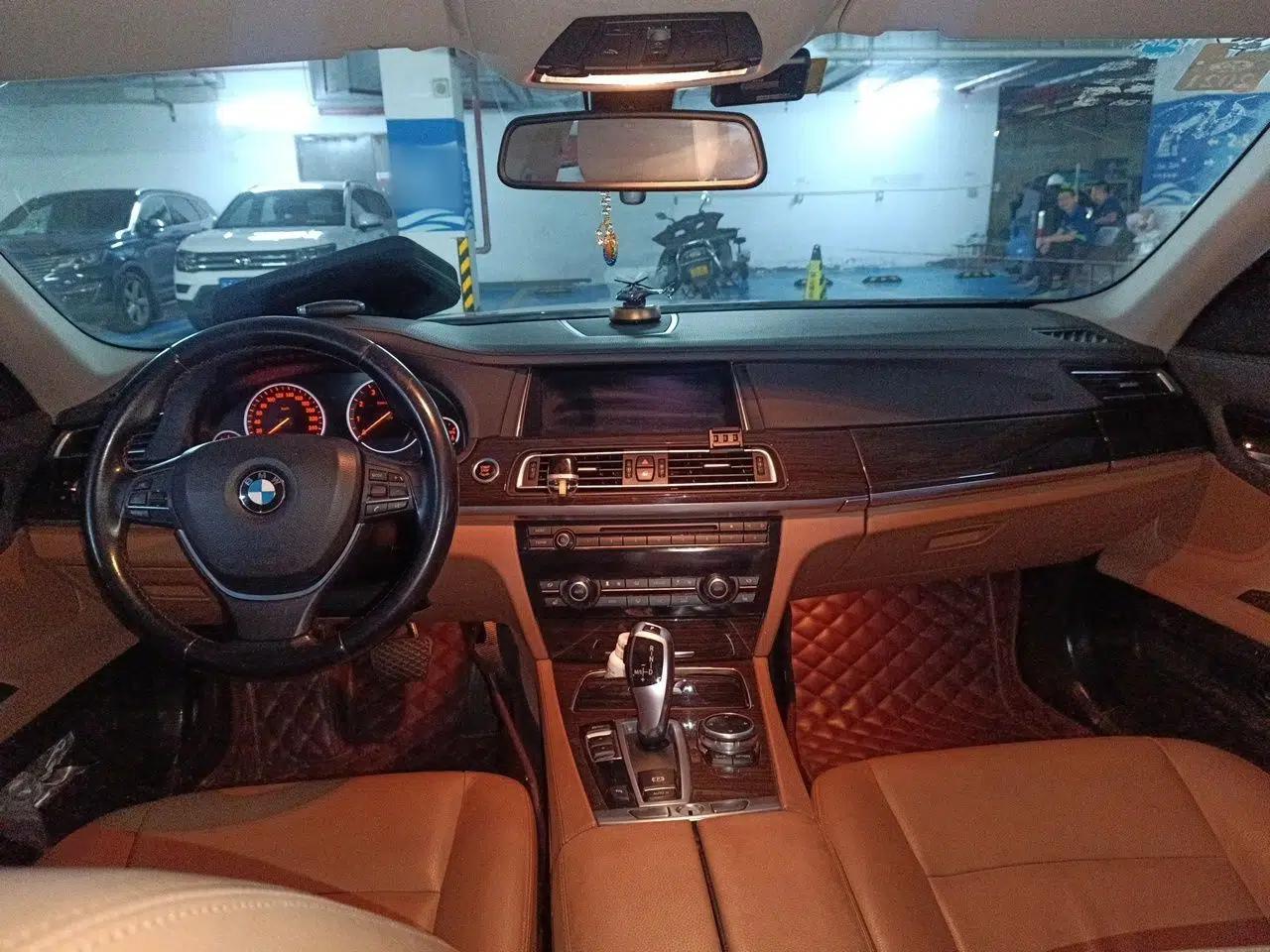 BMW 7 Series 2013 730Li Leading Model — миниатюра 9