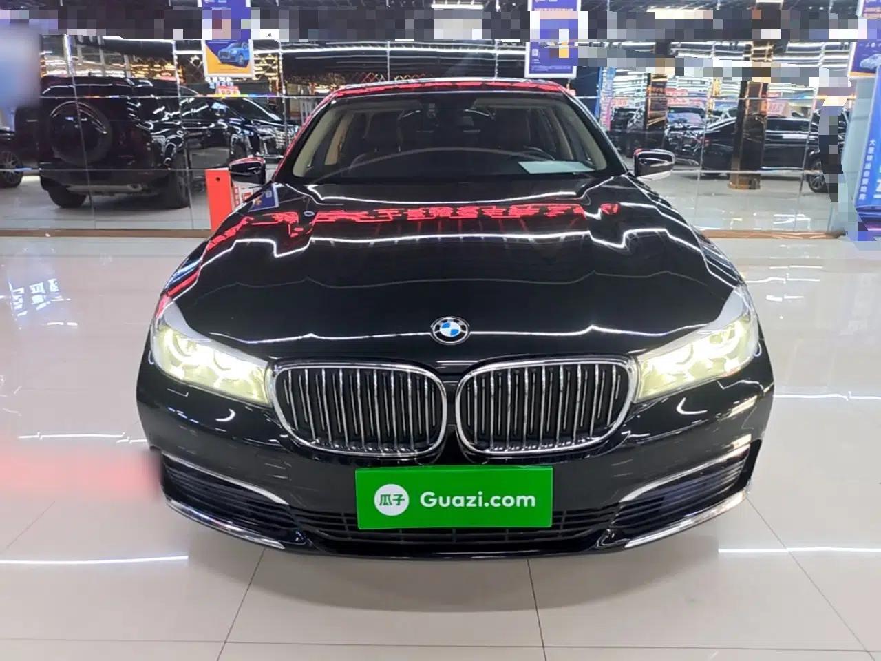 BMW 7 Series 2017 730Li Leading Model — миниатюра 2