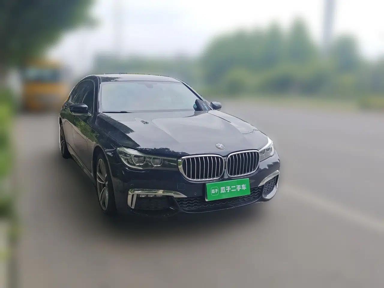 BMW 7 Series 2018 730Li Leading Model M Sport Package — миниатюра 3