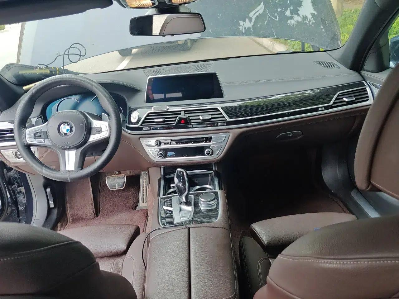 BMW 7 Series 2018 730Li Leading Model M Sport Package — миниатюра 9