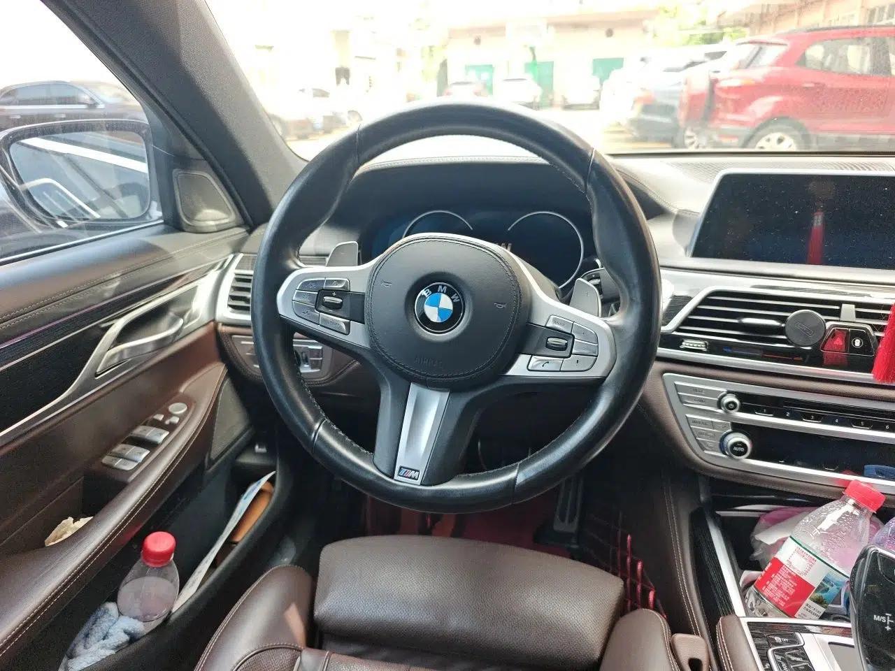 BMW 7 Series 2018 730Li Luxury Edition M Sport Package — миниатюра 10