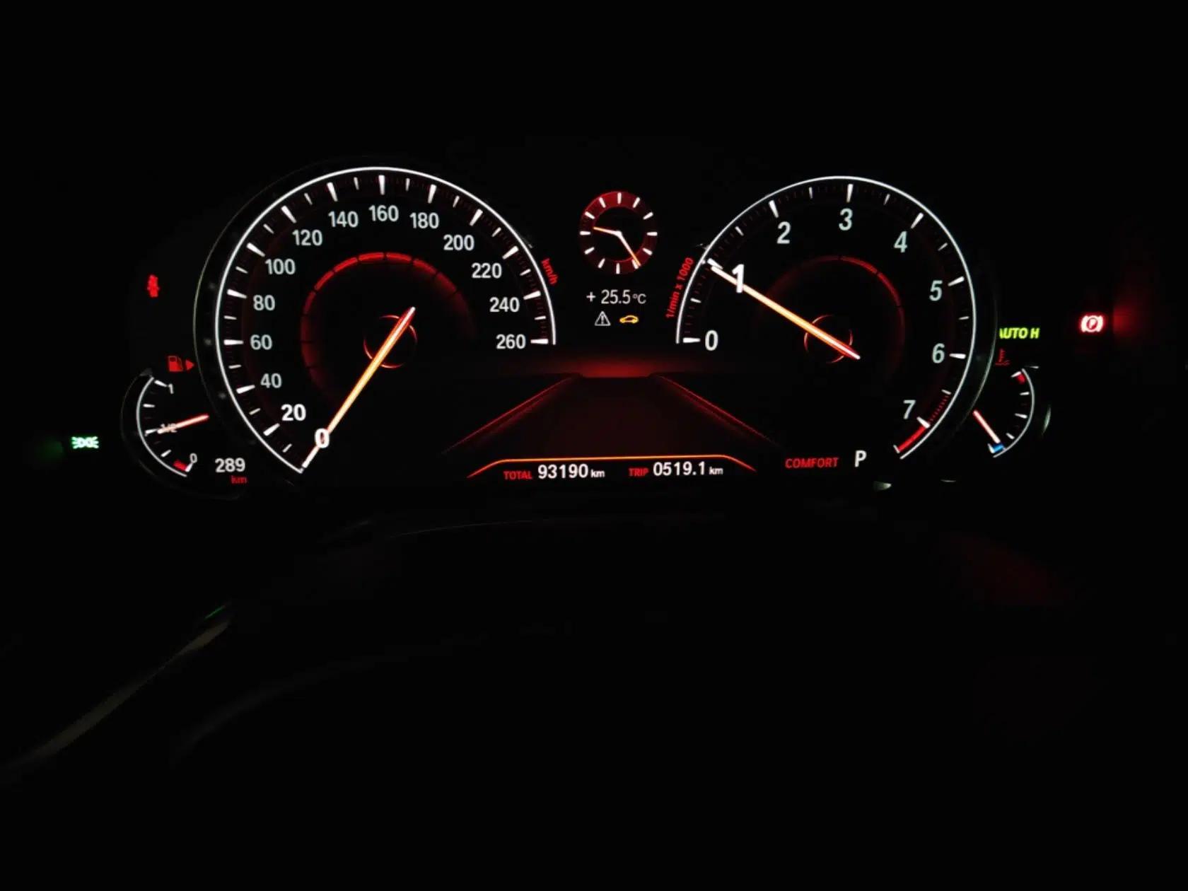 BMW 7 Series 2018 740Li M Sport Package Leading Model — миниатюра 12