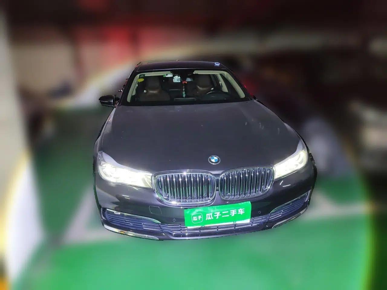 BMW 7 Series 2017 730Li Leading Model — миниатюра 2