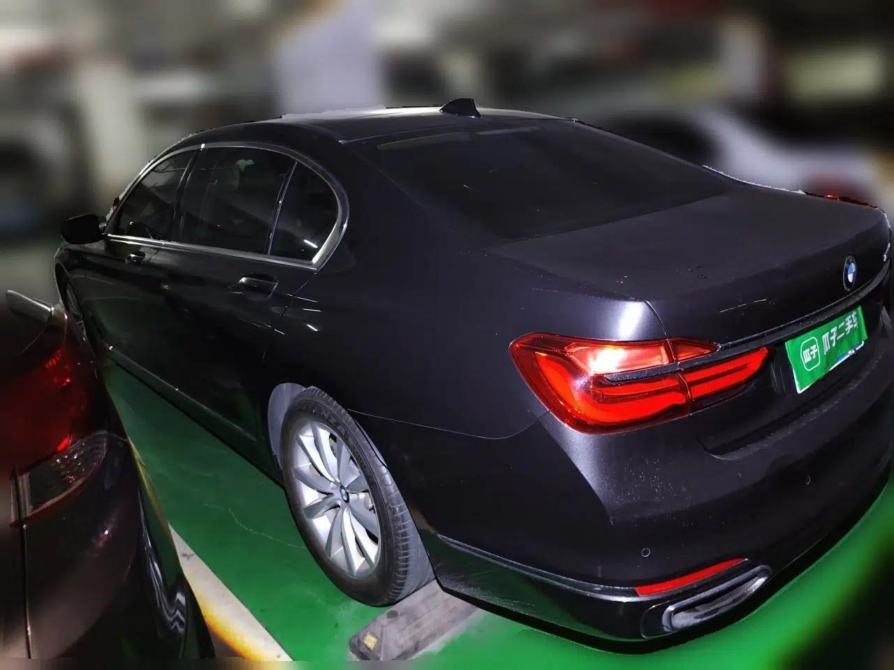 BMW 7 Series 2017 730Li Leading Model — миниатюра 4