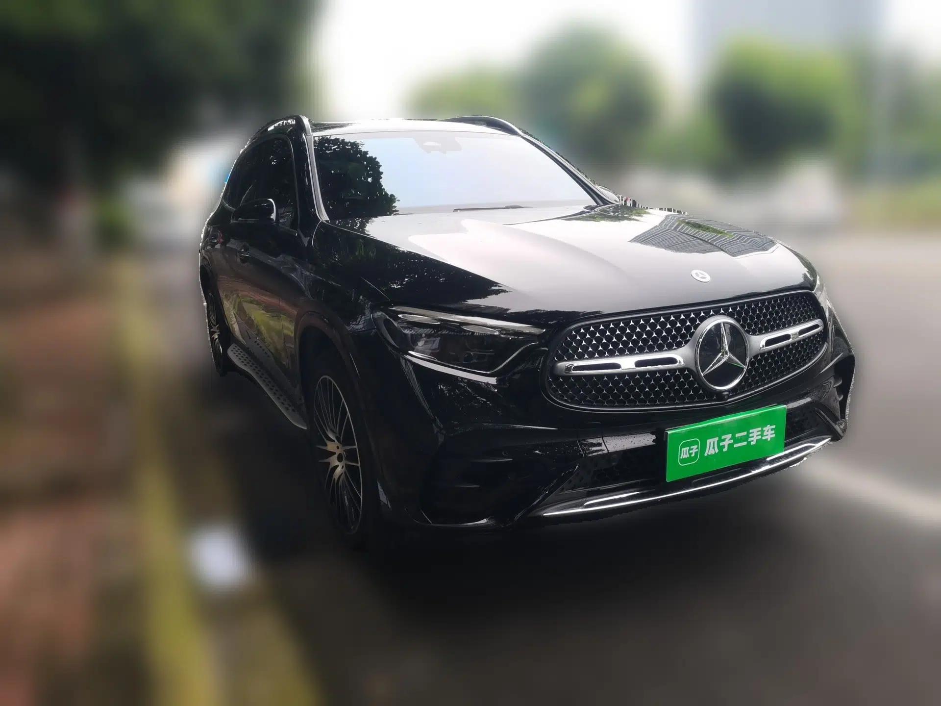 Mercedes-Benz GLC 2025 GLC 300 L 4MATIC Luxury Model 5 Seats — миниатюра 3