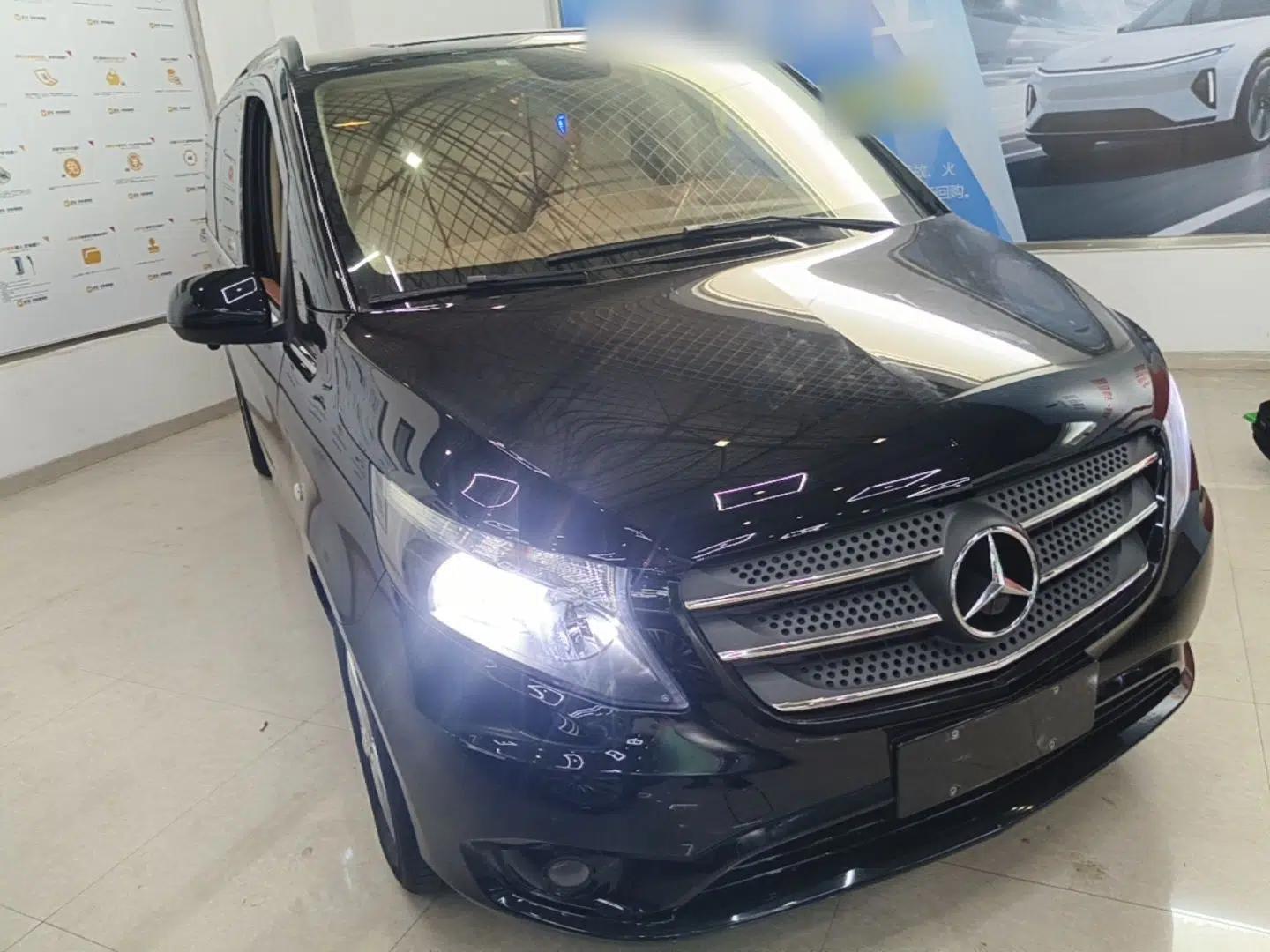 Mercedes-Benz Vito 2020 2.0T Elite Version 7 Seats — миниатюра 3