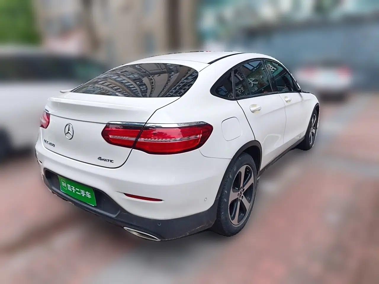 Mercedes-Benz GLC Coupe 2017 GLC 200 4MATIC Coupe SUV — миниатюра 6