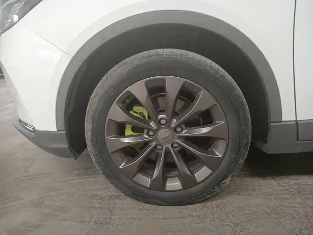 Geely Geometry C 2021 C550 Power Edition — миниатюра 23